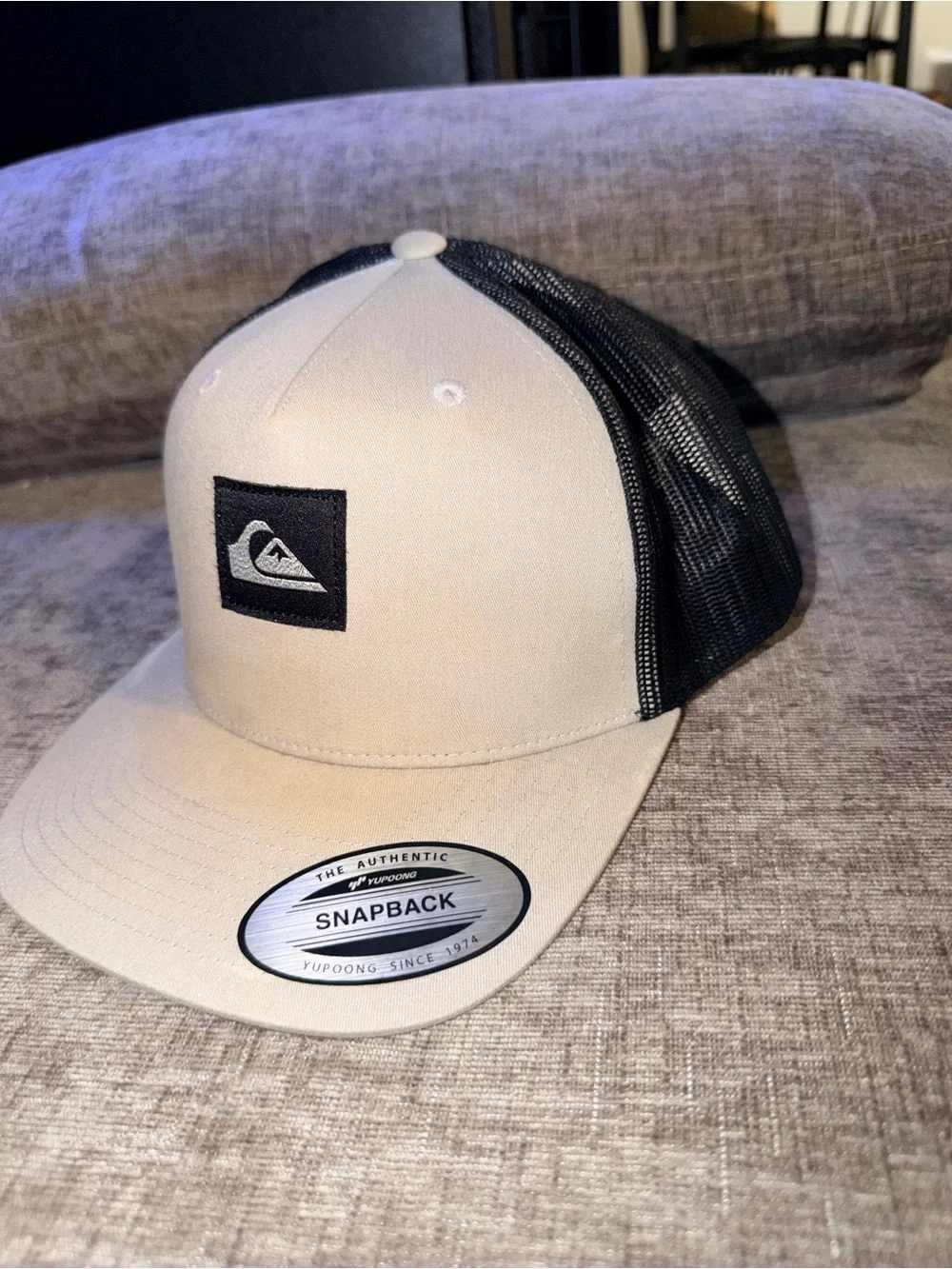Quiksilver Trucker Hat Tan Black Mesh Snapback OSFM Surf Skate Cap